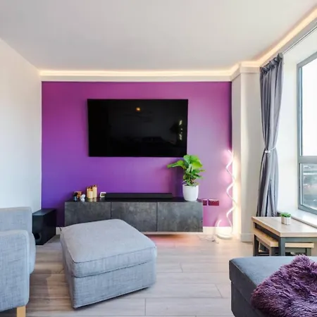 High-spec Penthouse Free Parking Space *